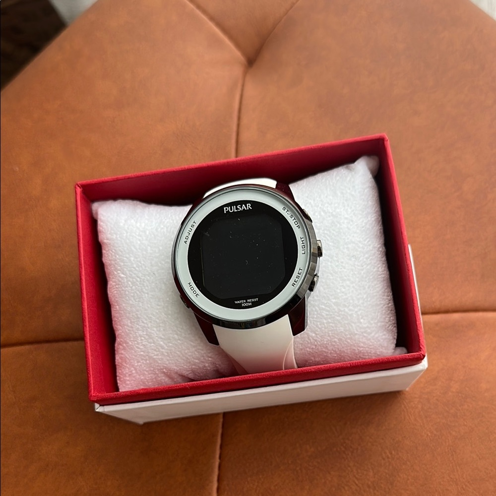 Pulsar Digital Type Series W861 Silver Smartwatch